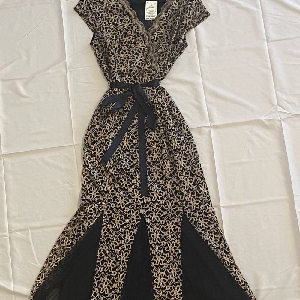 Elegant Navy and Gold Lace Dress